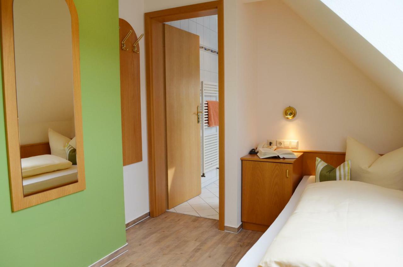 Hotel Garni Bergblick บิเบอร์อาคไบออฟเฟนบวร์ก ภายนอก รูปภาพ